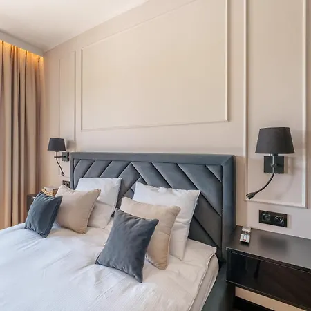 Lighthouse - Reymonta Przy Deptaku * Kołobrzeg