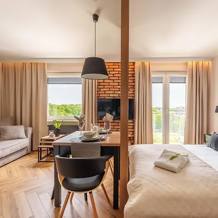 Lighthouse - Reymonta Przy Deptaku コウォブジェク