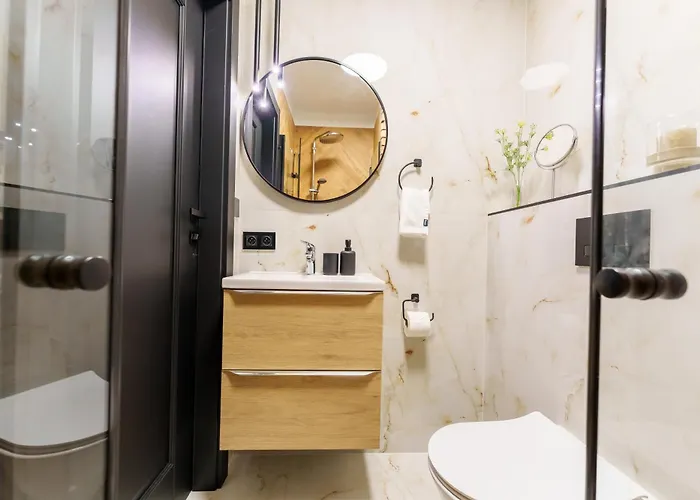 Lighthouse - Reymonta Przy Deptaku Kołobrzeg